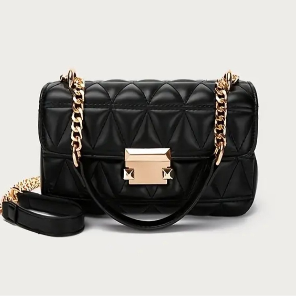 Elegant Black Quilted Handbag/Shoulderbag